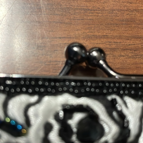 Lacome Evening Bag
Clutch White & Black Satin
Beaded Roses NWOT - Picture 10 of 12